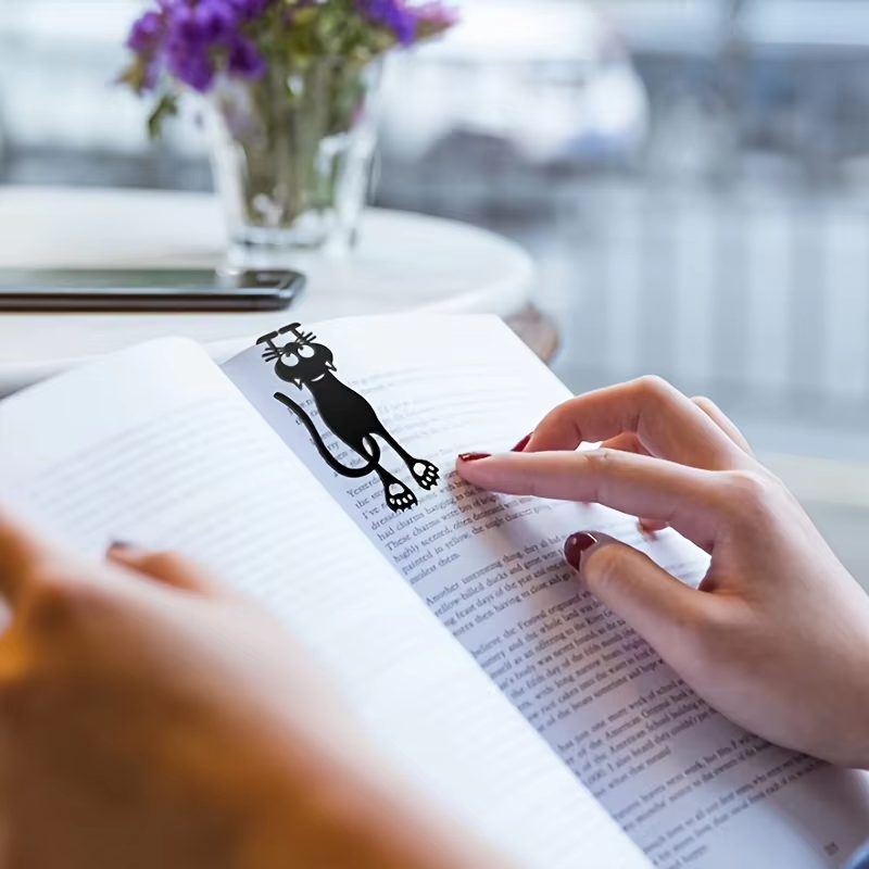 Charming Hollowed-Out Black Kitten Acrylic Bookmarks - Ideal Gift for Book Lovers (1-5 Pcs)